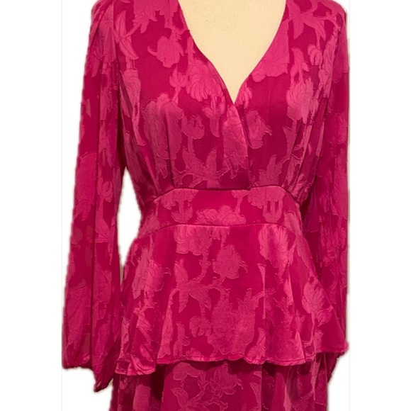 Band of the Free Women’s Pink Short Party Dress Long Sleeve Open Back New Large - Picture 2 of 16